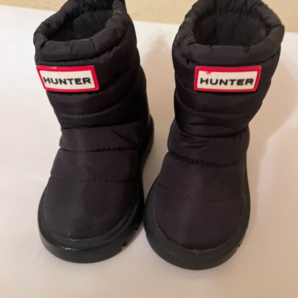 Hunter Black Puffer Boots